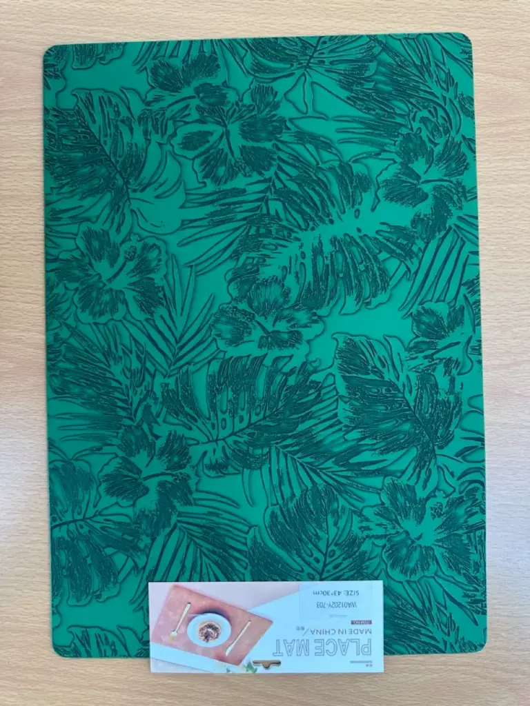 ON-5611 – Rectangular PVC Placemat (Green Tropical Leaf Pattern)