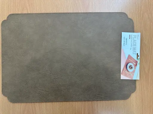 ON-5621 – Scalloped Rectangular PVC Placemat (Brown Leather Texture)